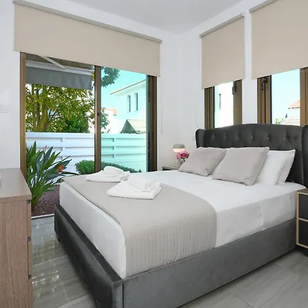 Calliopi Villa Protarász